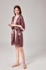 Brugerdefineret desgineret 6A -klasse Pure Mulberry Wrapover Silk Robe For Women Sleepwear 